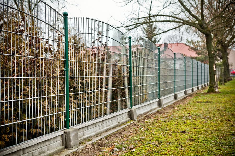 Jakie materiały ogrodzeniowe są najbardziej energooszczędne?